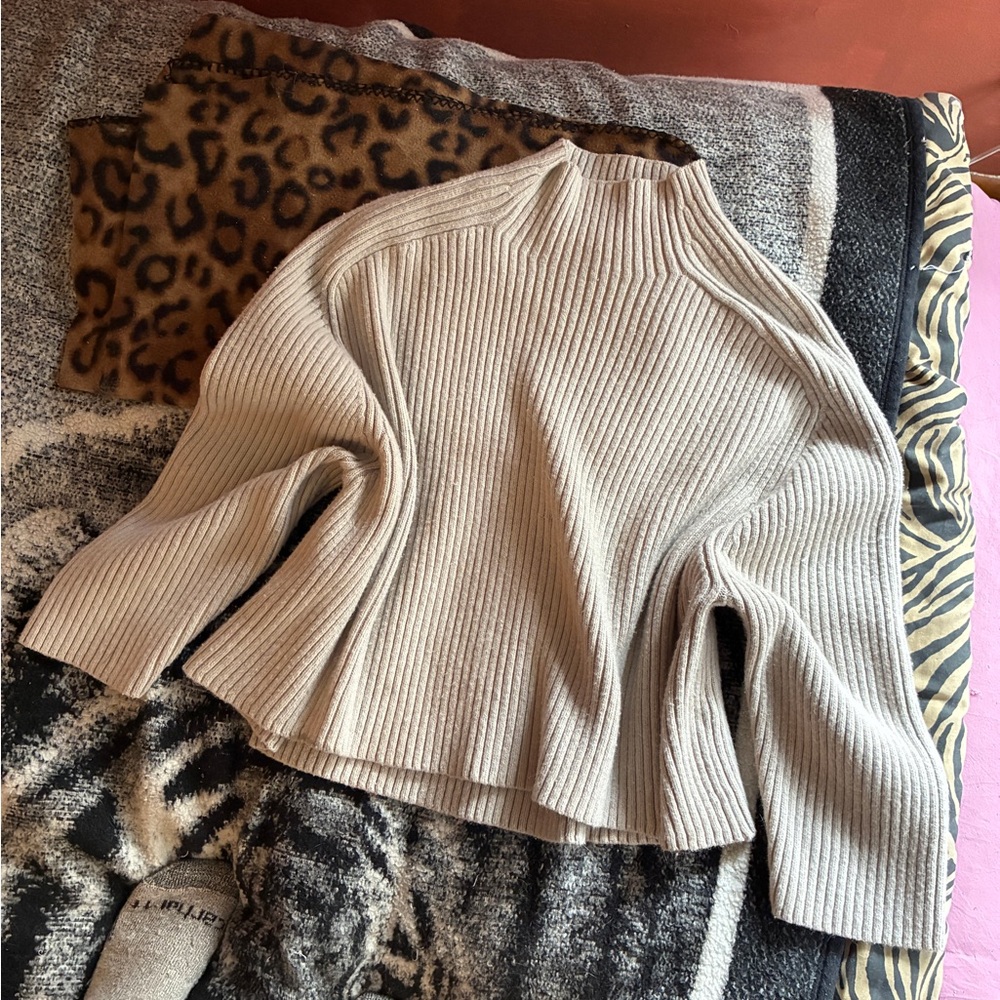 H&M cream ribbed long sleeve mock neck sweater, oversized/one size